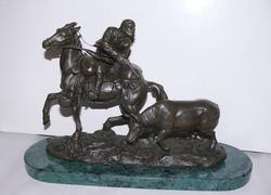 Скульптура "Охота"