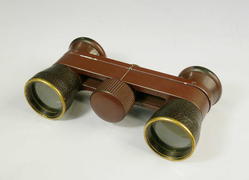 Бинокль театральный