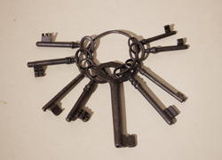 Ключи старинные