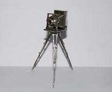 Статуэтка миниатюрная "Фотоаппарат на треноге"