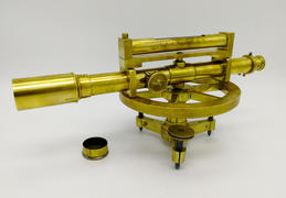 Нивелир "J.-B. Tibaut-Desimpelaere".