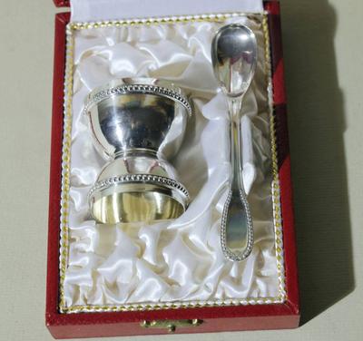 Пашотница в футляре. Франция. Серебро 925°. Начало 1970 - начало 1980-х годов.