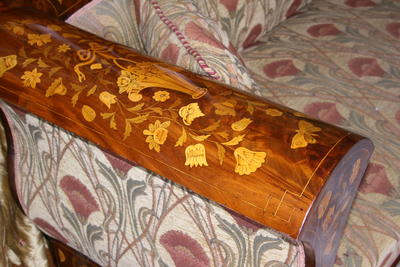Диван в стиле «бидермейер». Западная Европа. Середина ХIХ века.