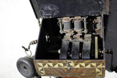 Аппарат телефонный настенный. "ELEKTRISK BUREAU". 1885 год. Редкость.