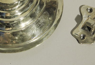 Умывальник. "Пастуховъ в Туле". В комплекте с крепежным кранштейном и мыльницей.