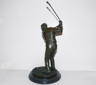 Скульптура "Гольфист". Клеймо парижской бронзолитейной фабрики. Середина ХХ века.