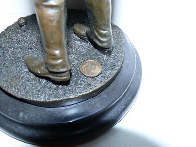 Скульптура "Гольфист". Клеймо парижской бронзолитейной фабрики. Середина ХХ века.