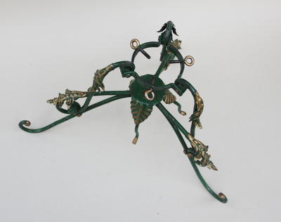 Подставка для рождественской елки. Специальное приспособление для установки новогодней елки.