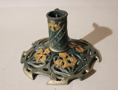 Подставка для рождественской елки. Специальное приспособление для установки новогодней елки.