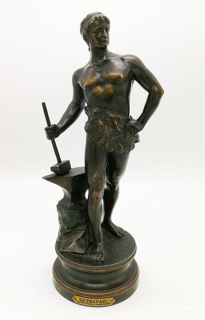 Скульптура "Труд". Автор Maurice Constant, бронза, Франция, начало XX века