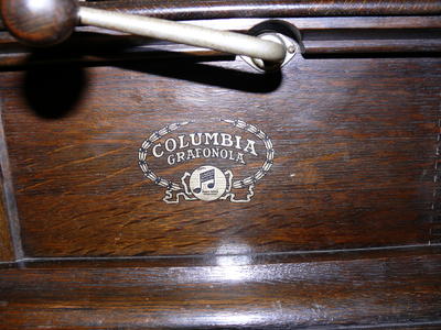 Граммофон "Columbia Graphonola". Англия, 1920-е годы. Редкая модель.