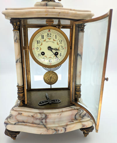 Часы каминные. Франция, середина XIX века, бронза