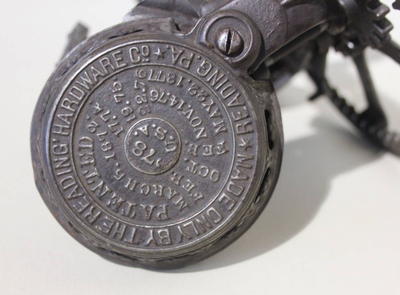 Яблокочистка. США. Фирма-изготовитель "Reading Hardware Co., Reading, PA, USA". Запатентован. Конец XIX века.