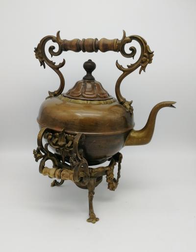 Чайник с подогревом. Западная Европа, конец XIX века