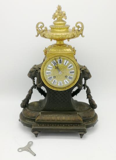 Часы каминные в стиле ампир. Франция, вторая половина XIX века