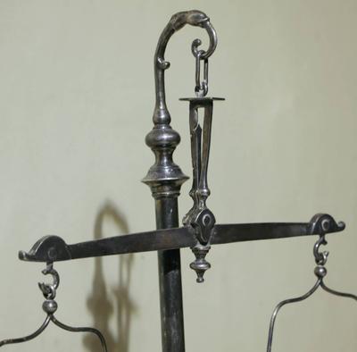 Весы. Западная Европа. Конец XIX - начало XX