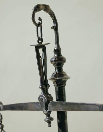 Весы. Западная Европа. Конец XIX - начало XX