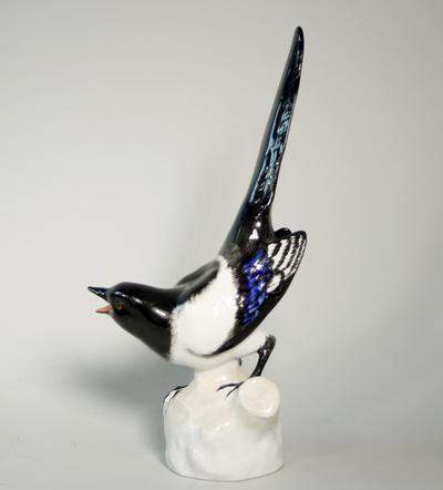 Статуэтка "Сорока". Без марки. 1950-1960-е годы.