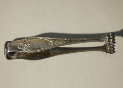 Щипцы для сахара в футляре. Западная Европа. Начало ХХ века.