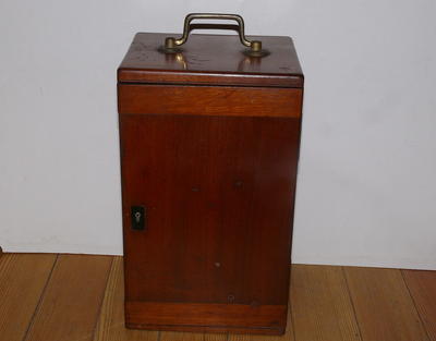 Микроскоп в футляре. Германия. Конец XIX - начало XX века.