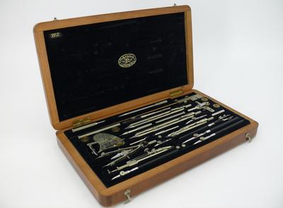 Готовальня "E.O. Richter & Co Pracision". Германия. Начало XX века. Спец. версия "XVI.P"