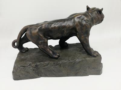 Скульптура "Идущая пантера". Германия. Первая половина XX века.