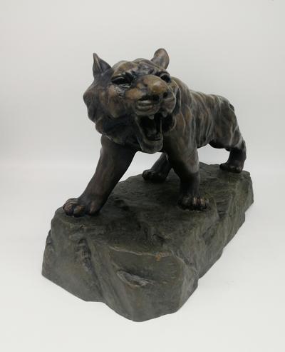 Скульптура "Идущая пантера". Германия. Первая половина XX века.