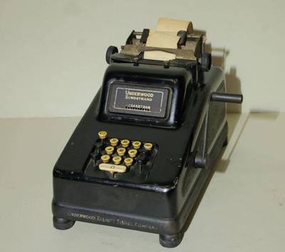Кассовая машина "Underwood Sundstrand". США. Первая половина ХХ века.