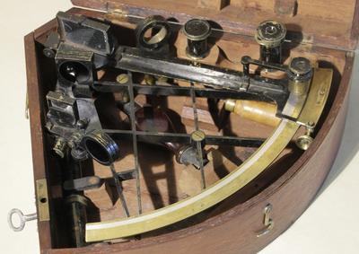 Секстант с тремя сменными объективами. Оригинальная полная комплектация.