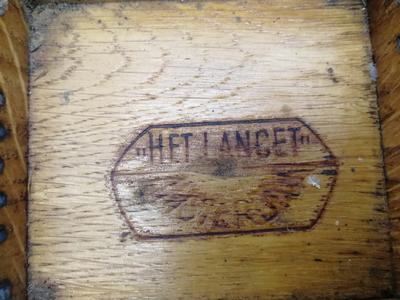 Дорожный набор хирургических инструментов. В набор входит оригинальный футляр с 13 предметами. Голландия, XIX век