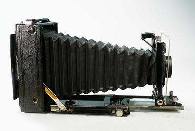 Фотоаппарат "ZEISS IKON". Германия. Начало XX века.