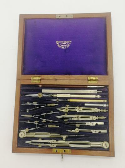 Готовальня. Англия, вторая половина XIX века