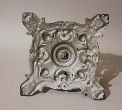 Подставка для новогодней елки "Ампир". Западная Европа. Конец XIX века. В отличной сохранности.