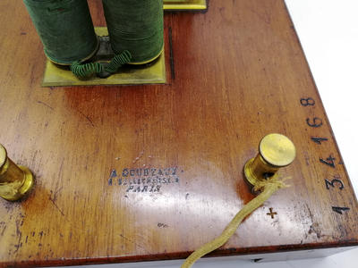 Телеграфный аппарат Морзе. Париж, конец XIX века