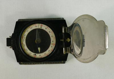 Компас офицерский. Германия. 1940-е годы.