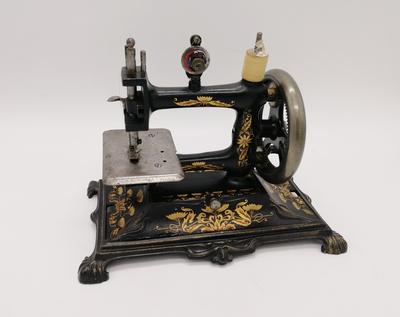 Миниатюрная швейная машинка. Bremer & Br&#252;ckmann, Германия, конец XIX в.