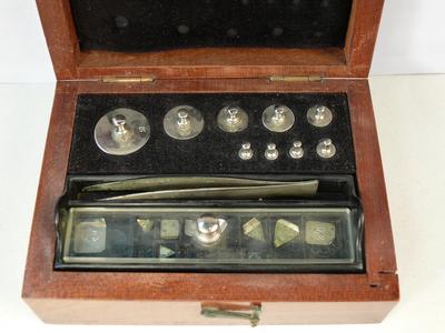 Набор разновесов. 1950-е годы.