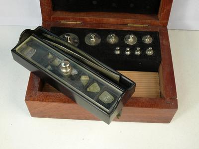 Набор разновесов. 1950-е годы.