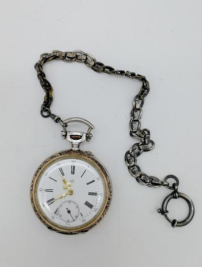 Часы карманные с цепочкой и подчасником. Часы с цепочкой карманные двухкрышечные в серебряном корпусе. Швейцария начало 20 века. Подчасник кон.19 - нач. 20 века