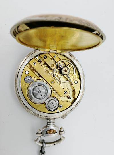 Часы карманные с цепочкой и подчасником. Часы с цепочкой карманные двухкрышечные в серебряном корпусе. Швейцария начало 20 века. Подчасник кон.19 - нач. 20 века