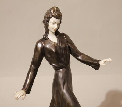 Скульптура "Дама". Западная Европа. Начало ХХ века.