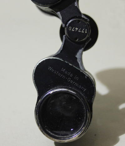 Бинокль Krombach Wetzlar "PICCOLO (8х30)". N177470. Фокусировка центральная и правого окуляра.