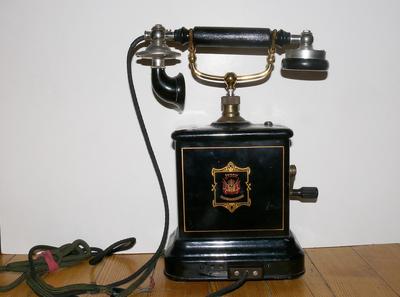 Аппарат телефонный "JYDSK". С индукторным вызовом. 1910-е годы.