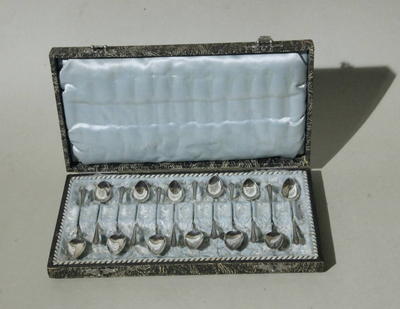 Набор кофейных ложек. Голландия. Серебро. Конец XIX - начало XX века.