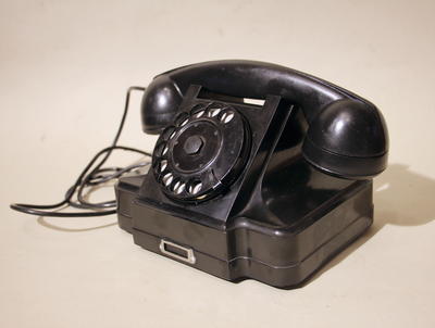 Настольный телефон ТАН-6. СССР. 1950-е годы. Завод "Красная заря"