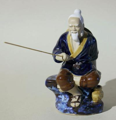 Статуэтка "Рыбак". Китай ,70-80 е г. ХХ века.