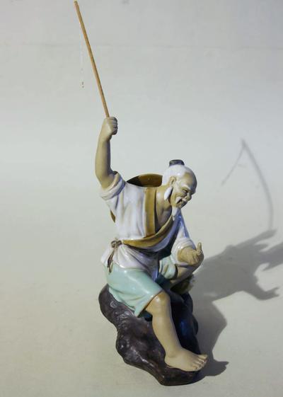 Статуэтка "Рыбак". Китай. 1970-е годы. Фигура ручной проработки.