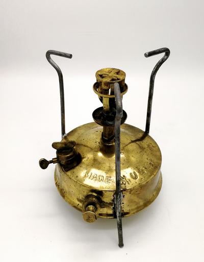 Примус "Рекорд-1". Нагревательный прибор работающий на жидком топливе (бензин, керосин),