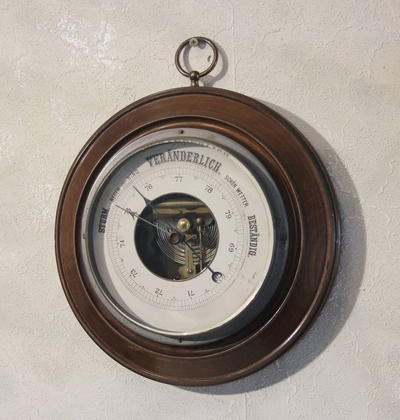 Барометр круглый настенный. Германия. Конец XIX - начало XX века. В рабочем состоянии.