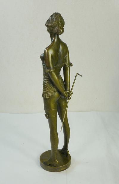 Статуэтка "Девушка с тростью". "Венская бронза". Клеймо.